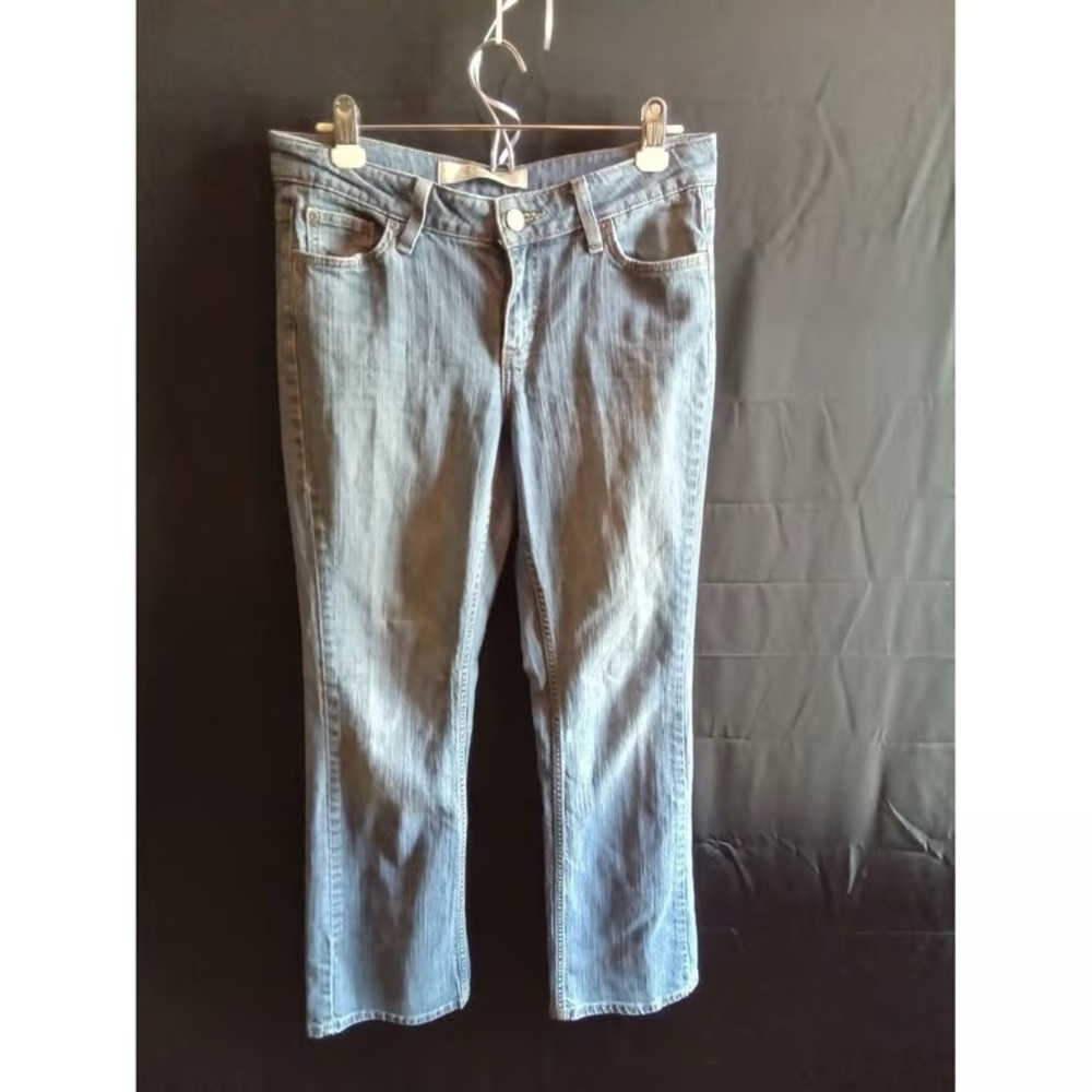 Classic Light Blue Women's Straight-Leg Jeans